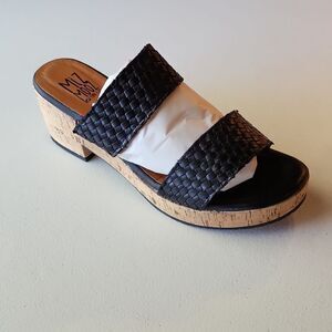 Miz Mooz Genna Sandal in Black, Size 39 Wide or 8.5-9 Wide US NEW WITH TAGS